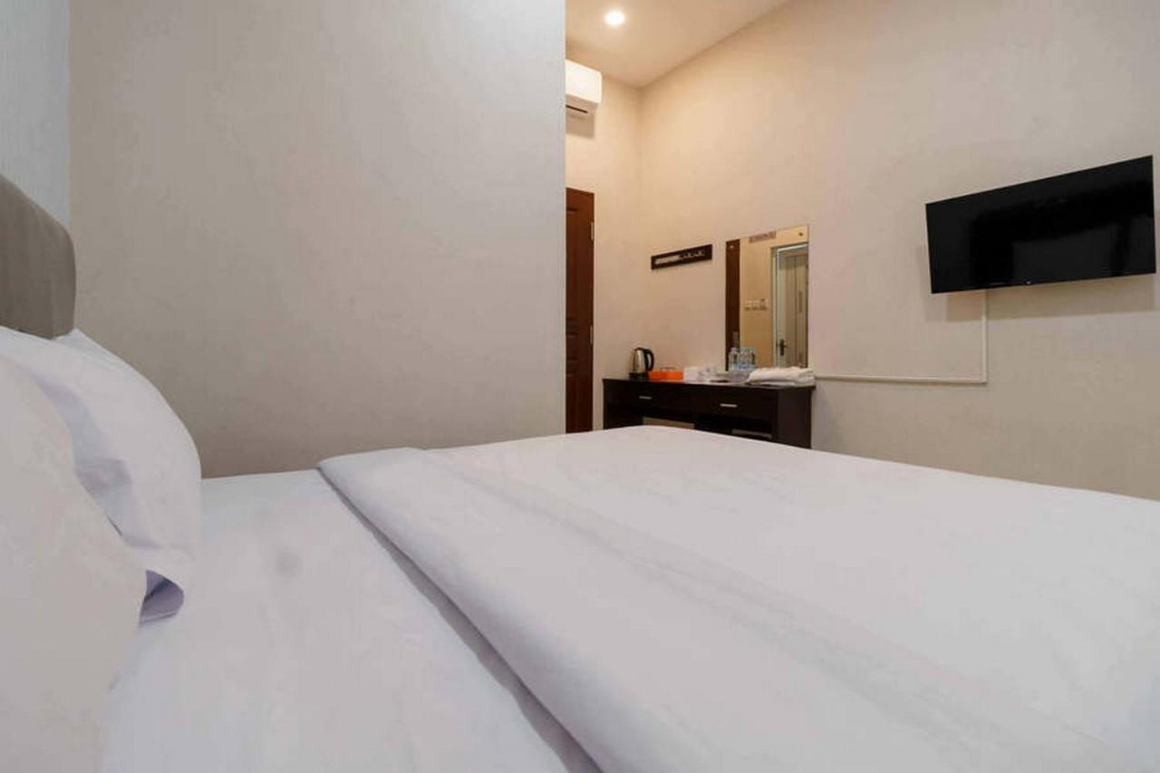 Reddoorz At Seindo Hotel Medan Sunggal Kültér fotó