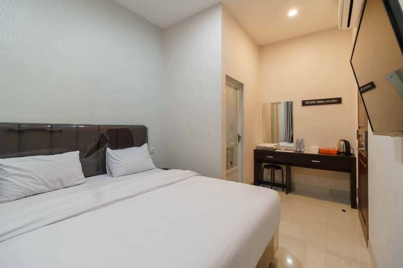 Reddoorz At Seindo Hotel Medan Sunggal Kültér fotó